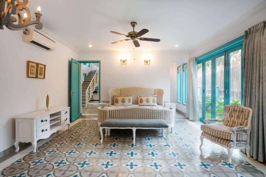 White Banyan Beach Villa, Candolim By The Acacia Villas Dış mekan fotoğraf
