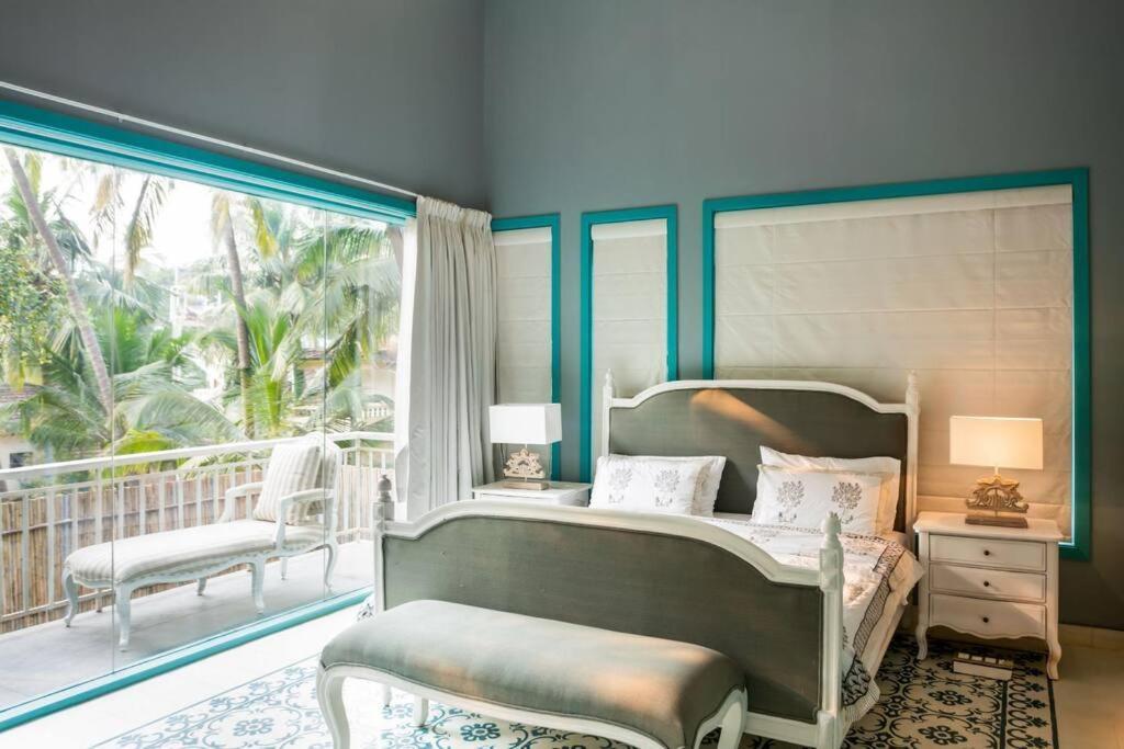 White Banyan Beach Villa, Candolim By The Acacia Villas Dış mekan fotoğraf